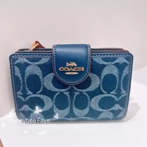 NWT Coach Medium Corner Zip Wallet In Signature Denim CZ344 - Picture 1 of 8