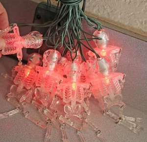 Vintage Halloween Articulated Skeleton Lights Flickering Red - Picture 1 of 8
