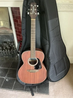 Takamine GX11ME Taka-Mini Travel 3/4 Electro Acoustic Guitar w/Case, Natural - Image 1 of 3
