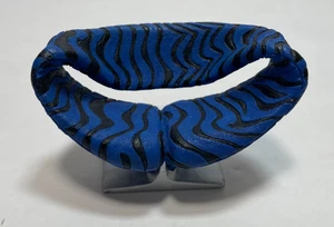 Vintage 1999 Raine Take A Seat Ribbon Chair Figur #24011 blau schwarz Mini - Bild 1 von 5