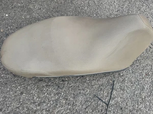 ⭐ PIAGGIO LIBERTY 50CC 125CC SEAT SADDLE 2017-2024 FREE UK POST⭐ - Picture 1 of 7