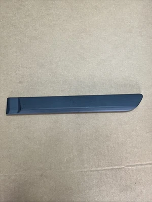 2010 - 2013 Kia Soul tampa traseira direita moldura acabamento tampa traseira fabricante de equipamento original 87722-2K000 - Imagem 1 de 4