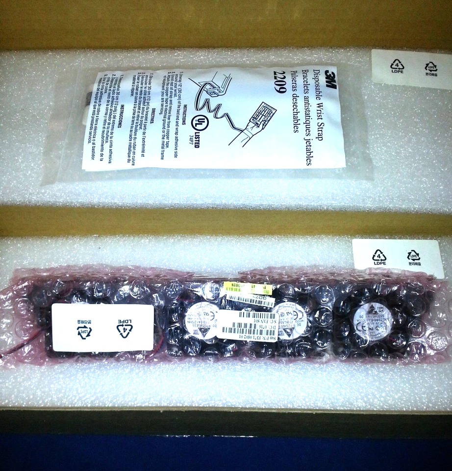 Sun Microsystems F371-0802 4-Fan Tray Assembly NEW Unused w/antistatic strap - Image 1 of 4