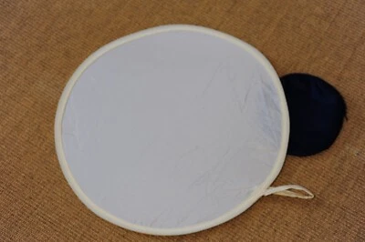 Lastolite 50cm white/white reflector. Good lightly used condition. - Image 1 of 3