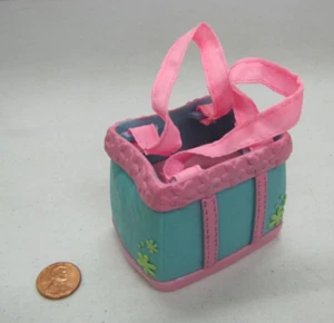 Littlest Pet Shop LPS Pet Carrier Pink Blue Carry Bag Accessory 2004 Pink Handle - Picture 1 of 3