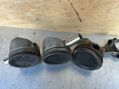 Pistones Nissan OEM SR20DET rojo superior stock (3) ¡CON 2 bielas! S13 Foto 1 de 4