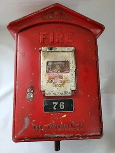 Vintage The Gamewell Company Cast Iron Fire Alarm Box Newton, Massachusetts! - Picture 1 of 18