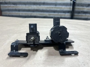 2003-2004 MUSTANG SVT COBRA 4.6 VACUUM BRACKET & SENSORS OEM 2012 - Picture 1 of 5