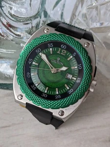 Große Quarz Herrenuhr Croton Saphirglas, grünes Zifferblatt, Ronda Uhrwerk - Bild 1 von 22