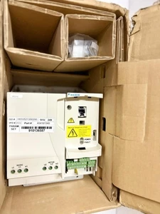 ABB ACS320-03U - 15A6 - 4 5.5KW 7.5HP 440VLT VFD * FREE SHIPPING * - Picture 1 of 10