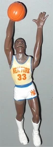 Patrick Ewing New York Knicks NBA Slam Dunk alineación inicial 1989 juguete suelto leer - Imagen 1 de 2
