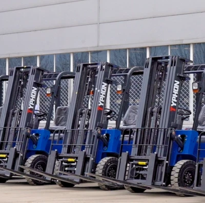 Nova Empilhadeira Elétrica TYPHON Capacidade 2,5 Ton com Carregador 70Ah Bateria de Chumbo-ácido - Imagem 1 de 4