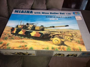 New Sealed M1A1HA with Mine Roller Set Trumpeter 1:35 PN - 00336 - Picture 1 of 4