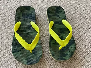 Gapkids Flip Flops Camouflage Lime Green Größe 1/2 - Bild 1 von 3