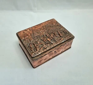 Antique 19th Century copper humidor box with decorative lid cast in deep relief. - Picture 1 of 11
