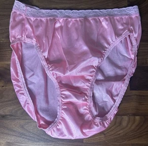 Vintage Hanes Panties 7 L Nylon Lace Shimmer Shiny Second Skin Satin Silky Sheer - Picture 1 of 5