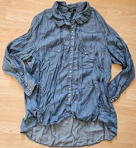 Earl Jeans Womens Sz 2x Pearl Snap Hi Lo Shirt Tunic Top Blue Denim Look Pockets - Picture 1 of 7