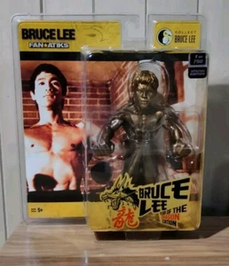 BRUCE LEE 1 OF 750 YEAR OF DRAGON FIGURE - Picture 1 of 16