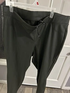 Torrid L FL 4 PCKT PU Legging Womens Deep Depth - Picture 1 of 12