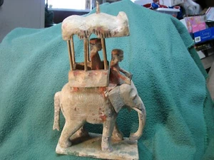 Hermoso elefante antiguo de madera tallada indio asiático de 11" de alto con Howdah como se muestra - Imagen 1 de 10