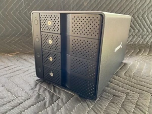Sabrent USB-C Enclosure 4-Bay 3.5" SATA Tray-Less Docking Station DS-SC4B + 16TB - Picture 1 of 8