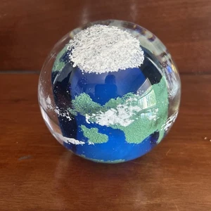 ERDE grün weiß blau Dynastie Galerie Kunst Glas 4" Briefbeschwerer blau leuchtet - Bild 1 von 9