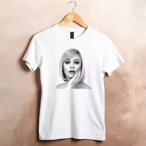T-SHIRT MAGLIETTA MODA donna REGALO Raffaella Carrà ICONA STILE SHOWGIRL NAIL - Bild 1 von 5
