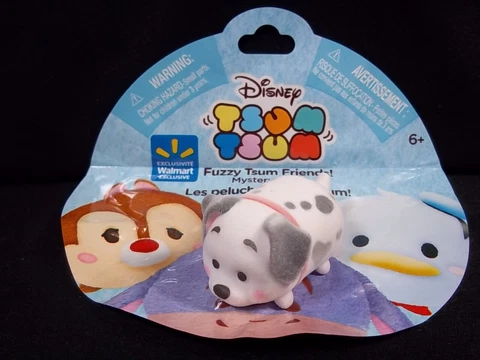 Disney Tsum Tsum Fuzzy Friends open blind bag LUCKY Cover