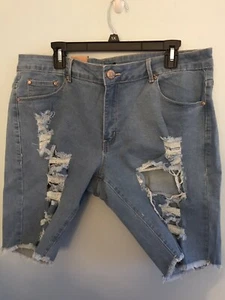 Plus Vins Me Fashion Jeans short Size 20 - Picture 1 of 4