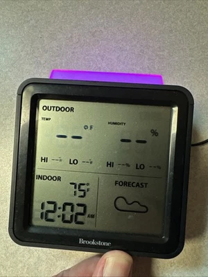 Pronosticador meteorológico inalámbrico Brookstone con baliza que cambia de color - SIN SENSOR Foto 1 de 4