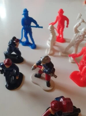 Pompiers Américains figurines plastique  - Photo 1/4