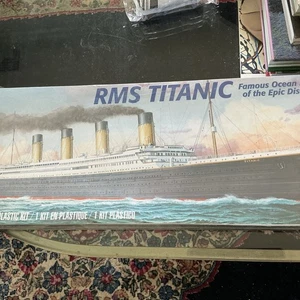 Revell RMS Titanic Model Ship Kit 1:570 Ocean Liner New in Sealed Box 2011 NOS - Picture 1 of 8