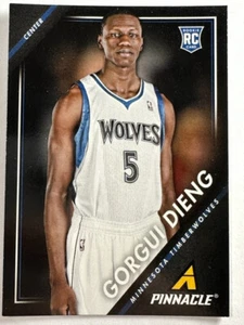 2013-14 Panini Pinnacle Basketball NBA Timberwolves Gorgui Dieng RC - Bild 1 von 1