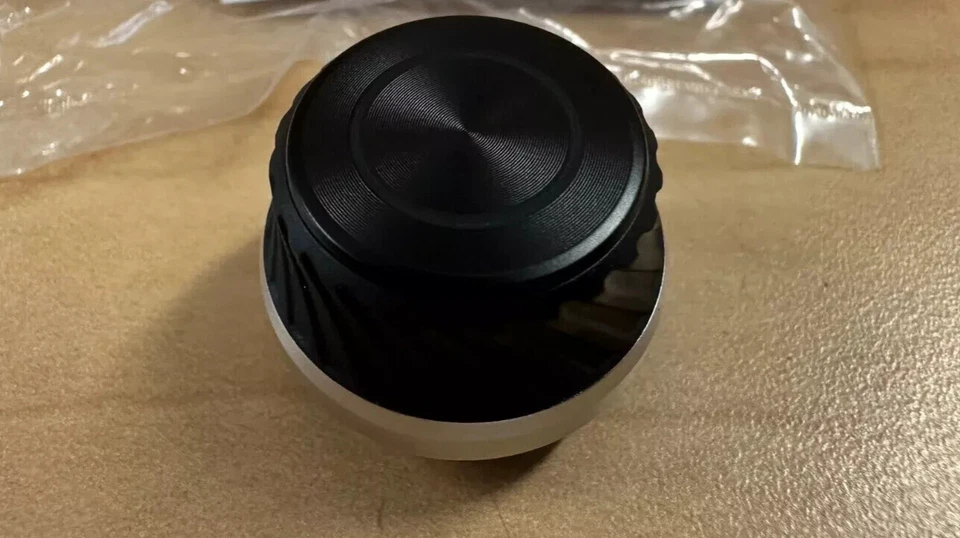 OEM TOYOTA 2019-23 RAV4/HV AND 2021-23 RAV4 PRIME RADIO DISPLAY KNOB - Image 1 of 1