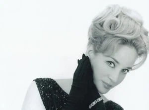 10 x Sylvia Syms Unsigned 6" x4" photos - Actress - Donation to Charity #1 - Imagen 1 de 10