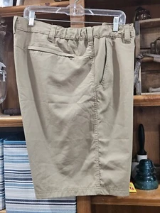 Wrangler Men's (44) 100% Polyester Outdoor Lite Weight Tan Elastic Hiking Shorts - Picture 1 of 12