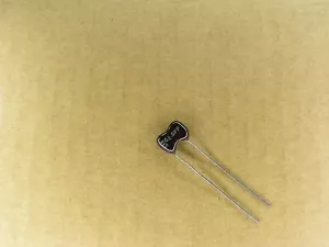 S00774-051 (5 Pc Lot) 6 pf +-0.5 pf 500 volt 500V stacked silver mica capacitor - Picture 1 of 1