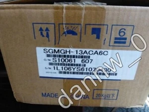 /1 Stück Neu im Karton Yaskawa SGMGH-13ACA6C Servomotor/BD - Bild 1 von 3