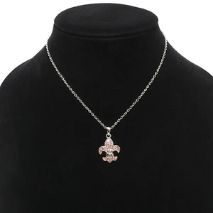 Collar de cadena con colgante de cristal rosa flor de lis 14 pulgadas Cookie Lee - Imagen 1 de 6