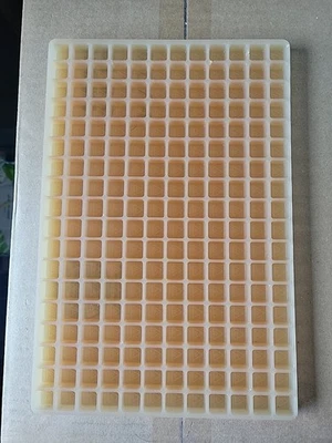 Molde de caramelo de silicona de 216 cavidades cannabis Foto 1 de 4