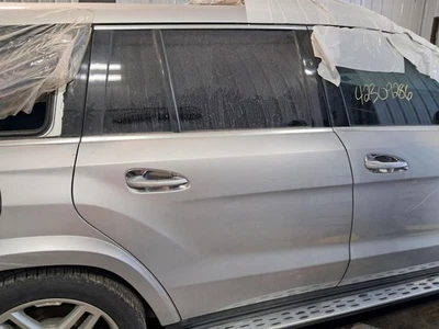 2015 MERCEDES GL450 Passenger Rear Door Shell Used 4DR SUV Local Pick Up Only Foto 1 de 4