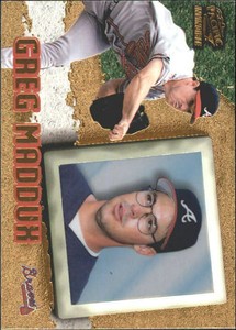 1998 Pacific Invincible #80 Greg Maddux - NM-MT