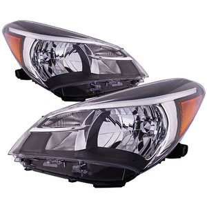 Headlights Set Left Right CAPA Pair Fits 2015-2017 Toyota Yaris CE LE LE - Picture 1 of 8