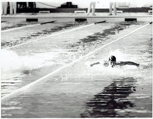 1967 Vintage Photo winning 100-meter butterfly at Pan American Games Mark Spitz - Bild 1 von 2