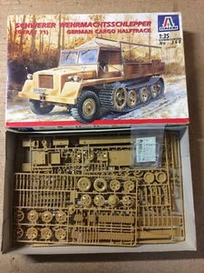 1/35 ITALERI 360 : CAMION SEMI-CHENILLE S. WEHRMACHTSCHLEPPER S.WS GERAT 71 - Foto 1 di 1
