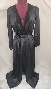 VTG Olga Robe Dressing Gown 94270 Black Lace Front & Sleeve Trim Sz M USA EUC