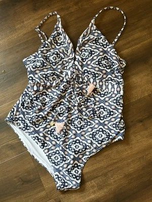 Traje de baño Jessica Simpson estampado geométrico Foto 1 de 2