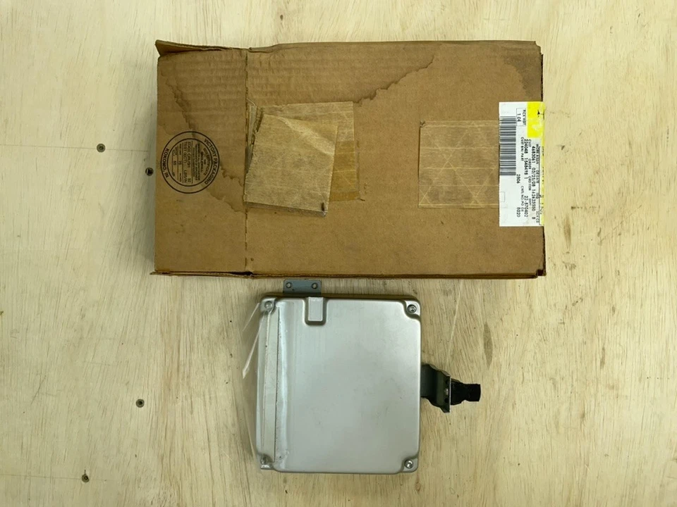 Módulo de control del tren motriz GM OEM PCM 2005 2006 Pontiac Vibe 1,8 L 19184259 - Nuevo de Lote Antiguo Foto 1 de 4