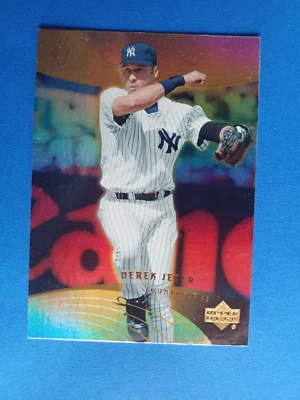 2005 UPPER DECK REFLECTIONS DEREK JETER #93 BASE CARD NEW YORK YANKEES - Image 1 of 2
