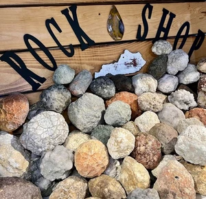 5Lbs Unopened Geodes Break Your Own Rattlers Quartz Crystal - Picture 1 of 9